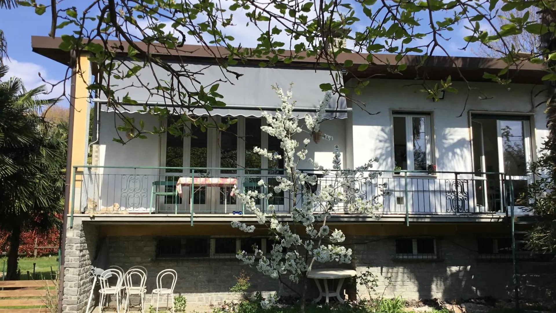 Ferienhaus Villa Residenza Il Ciliegio Monvalle Italien